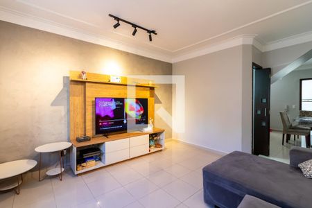 Sala de Estar de casa de condomínio à venda com 3 quartos, 200m² em Conjunto Residencial Santa Terezinha, São Paulo