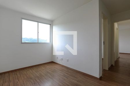 Sala de apartamento para alugar com 2 quartos, 55m² em Vila Mogilar, Mogi das Cruzes