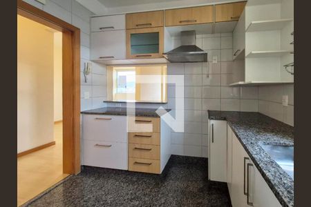 Apartamento à venda com 2 quartos, 70m² em Santa Tereza, Belo Horizonte