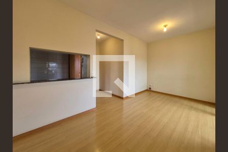 Apartamento à venda com 2 quartos, 70m² em Santa Tereza, Belo Horizonte