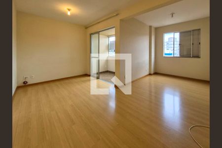 Apartamento à venda com 2 quartos, 70m² em Santa Tereza, Belo Horizonte