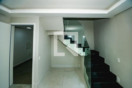 Apartamento à venda com 3 quartos, 201m² em Vila Cloris, Belo Horizonte