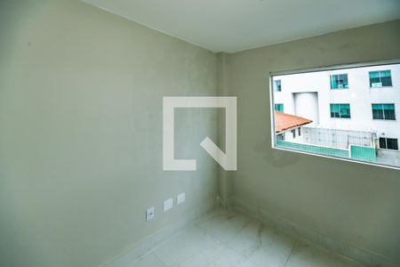 Apartamento à venda com 3 quartos, 201m² em Vila Cloris, Belo Horizonte