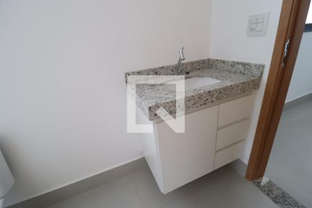 Banheiro do Quarto 1 e 2 de apartamento para alugar com 3 quartos, 103m² em Jardim Sul, Uberlândia