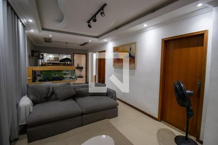Sala de casa para alugar com 4 quartos, 250m² em Vila da Penha, Rio de Janeiro