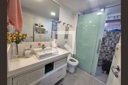 Banheiro 2 de apartamento para alugar com 1 quarto, 107m² em Higienópolis, São Paulo