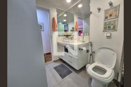 Banheiro 2 de apartamento para alugar com 1 quarto, 107m² em Higienópolis, São Paulo