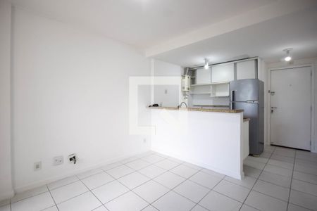 Sala de apartamento à venda com 1 quarto, 41m² em Barra da Tijuca, Rio de Janeiro