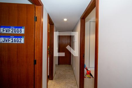 CORREDOR de apartamento à venda com 4 quartos, 145m² em Buritis, Belo Horizonte