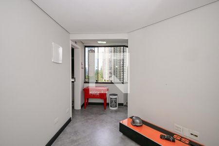 Corredor de apartamento para alugar com 1 quarto, 97m² em Paraíso do Morumbi, São Paulo