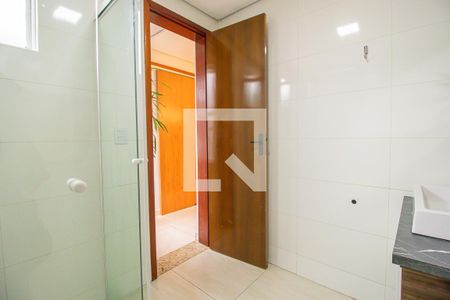 Banheiro de casa para alugar com 3 quartos, 160m² em Cidade Industrial de Curitiba, Curitiba