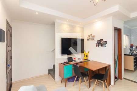 Sala de casa de condomínio à venda com 3 quartos, 60m² em Vila Regina, São Paulo