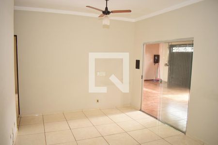 Sala de casa para alugar com 3 quartos, 150m² em Jardim Paiva, Ribeirão Preto