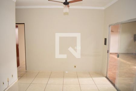 Sala de casa para alugar com 3 quartos, 150m² em Jardim Paiva, Ribeirão Preto
