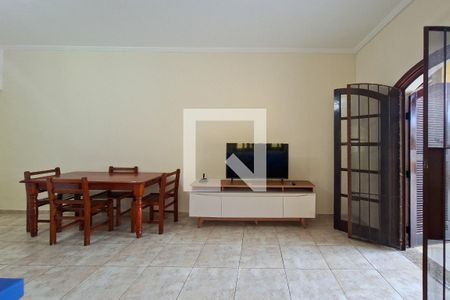 Sala de casa para alugar com 2 quartos, 175m² em Vilamar, Praia Grande