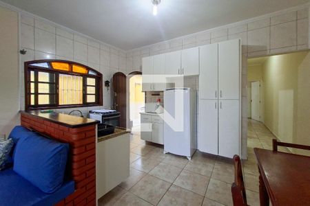 Cozinha  de casa para alugar com 2 quartos, 175m² em Vilamar, Praia Grande