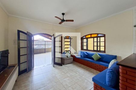 Sala de casa para alugar com 2 quartos, 175m² em Vilamar, Praia Grande