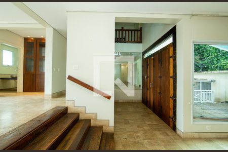 SALA de casa à venda com 5 quartos, 523m² em Vila Paris, Belo Horizonte