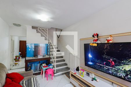 Sala de casa para alugar com 2 quartos, 130m² em Vila Gustavo, São Paulo