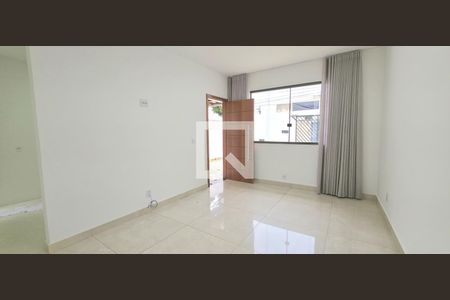 Casa à venda com 2 quartos, 180m² em Jardim Imperial, Lagoa Santa