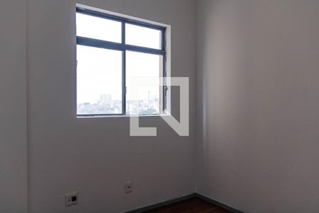 Quarto 1 de apartamento à venda com 3 quartos, 18m² em Carlos Prates, Belo Horizonte