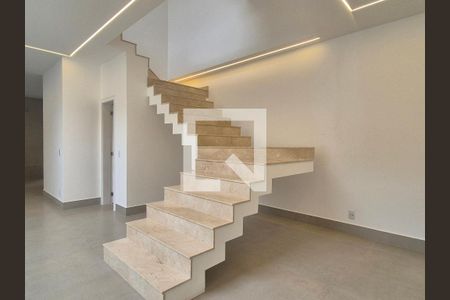 Escada  de casa de condomínio à venda com 5 quartos, 450m² em Barra da Tijuca, Rio de Janeiro