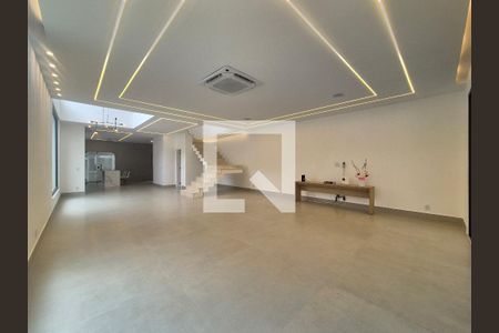 Sala  de casa de condomínio à venda com 5 quartos, 450m² em Barra da Tijuca, Rio de Janeiro