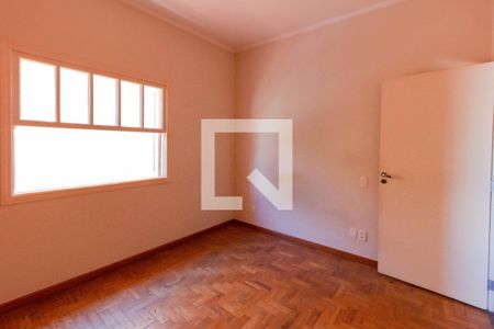 Quarto 2 de casa à venda com 4 quartos, 3002m² em Centro, Guarulhos