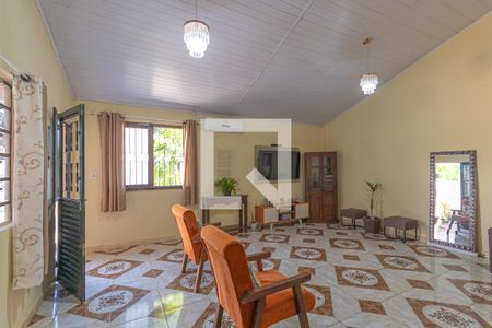 Sala de casa à venda com 2 quartos, 160m² em Harmonia, Canoas