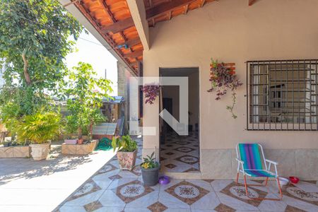 Varanda de casa à venda com 2 quartos, 160m² em Harmonia, Canoas
