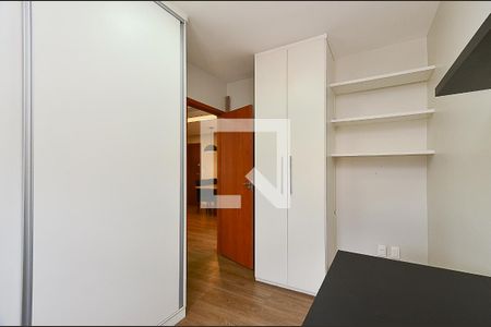 Quarto 1 de apartamento para alugar com 2 quartos, 63m² em Graça, Belo Horizonte