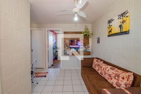 Sala de apartamento à venda com 2 quartos, 42m² em Rubem Berta, Porto Alegre