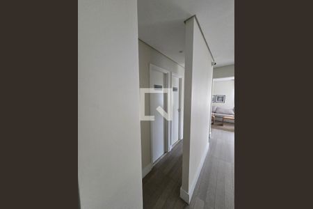 Corredor de apartamento para alugar com 1 quarto, 60m² em Vila Independencia, São Paulo