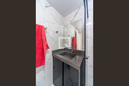 Banheiro  de apartamento para alugar com 2 quartos, 50m² em Jardim Alzira Franco, Santo André