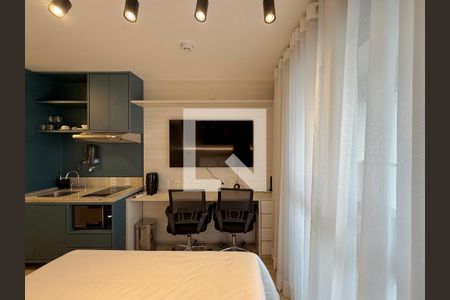 Quarto  de kitnet/studio para alugar com 0 quarto, 26m² em Jardim das Acacias, São Paulo