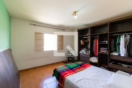 Quarto 1 de casa para alugar com 3 quartos, 210m² em Vila São José, São Paulo