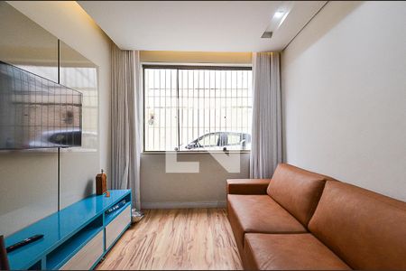 Sala de TV de apartamento à venda com 3 quartos, 260m² em Cidade Nova, Belo Horizonte