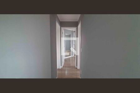 Corredor de apartamento para alugar com 2 quartos, 55m² em Bandeiras, Osasco