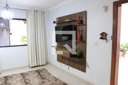 Sala de casa para alugar com 3 quartos, 290m² em Setor Goiânia 2, Goiânia