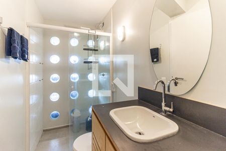 Banheiro de kitnet/studio para alugar com 1 quarto, 47m² em Centro Histórico de São Paulo, São Paulo