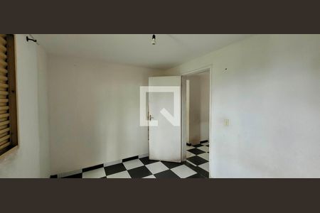 Quarto 01 de apartamento para alugar com 2 quartos, 52m² em Chacara Dona Escolastica, Itaquaquecetuba