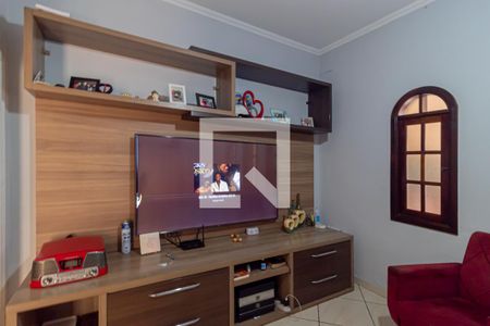 Sala de casa para alugar com 4 quartos, 210m² em Parque Paineiras, São Paulo