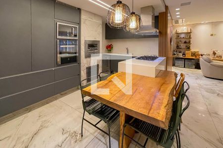 Apartamento à venda com 4 quartos, 180m² em Lourdes, Belo Horizonte