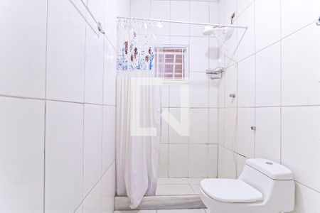 Banheiro de casa para alugar com 1 quarto, 54m² em Encantado, Rio de Janeiro