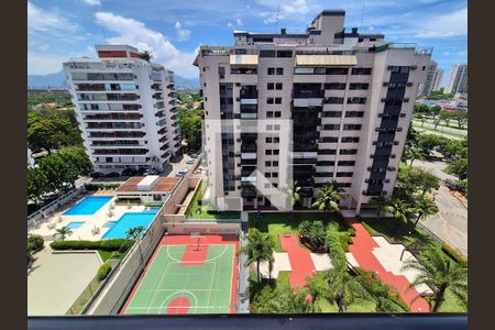 Vista  de apartamento para alugar com 4 quartos, 130m² em Barra da Tijuca, Rio de Janeiro