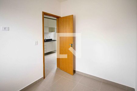 Quarto de apartamento para alugar com 2 quartos, 35m² em Vila Antonieta, São Paulo