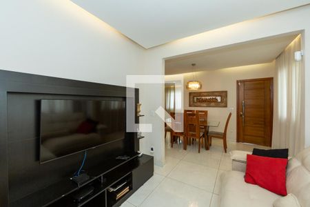SALA de casa à venda com 3 quartos, 273m² em João Pinheiro, Belo Horizonte