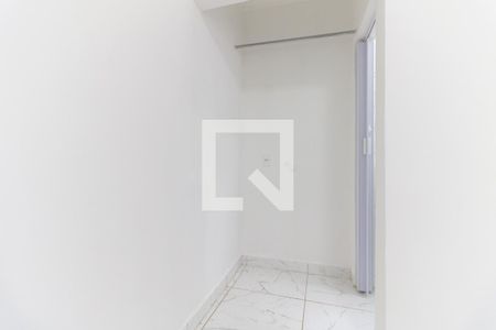 Corredor de casa para alugar com 1 quarto, 26m² em Bosque da Saúde, São Paulo