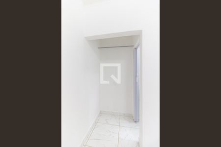 Corredor de casa para alugar com 1 quarto, 26m² em Bosque da Saúde, São Paulo