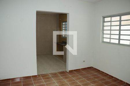 Casa para alugar com 2 quartos, 60m² em Jardim Santo Eduardo, Embu das Artes